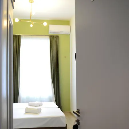 Apartment Tabernei Тбілісі Екстер'єр фото
